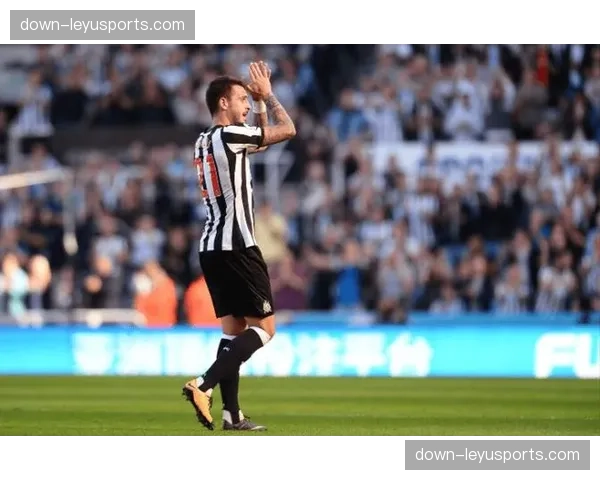 纽卡斯尔防守体系稳定性下降 舍尔踝关节扭伤恢复进展缓慢